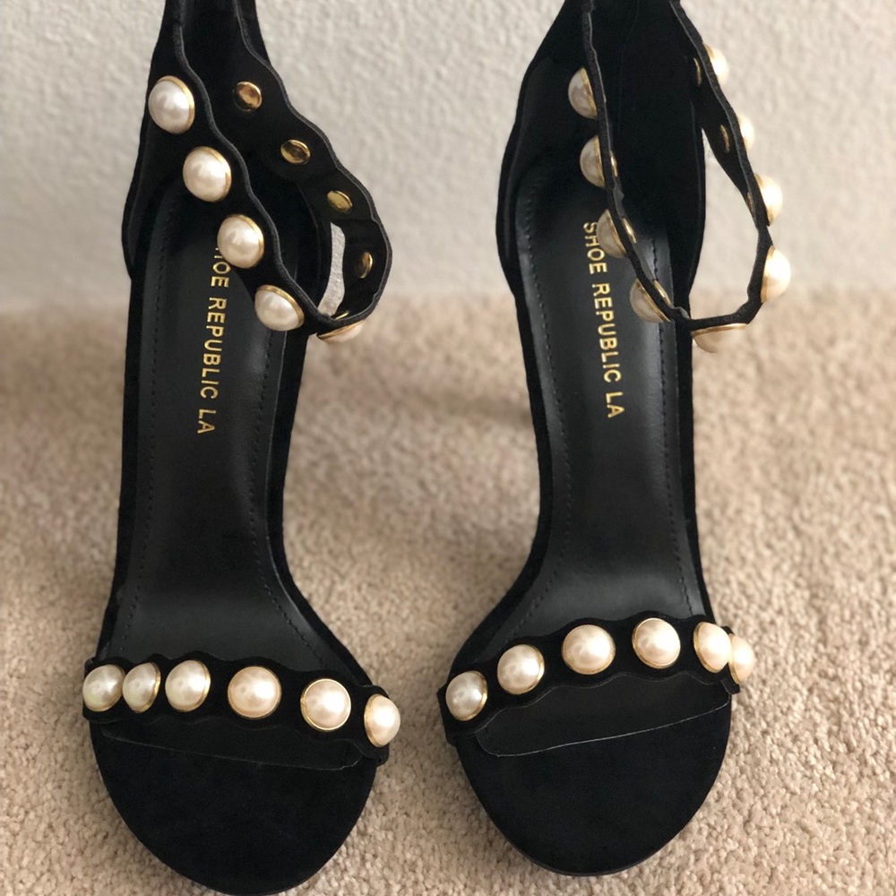 Lulus Brand New Black Suede High Heels with Pearls